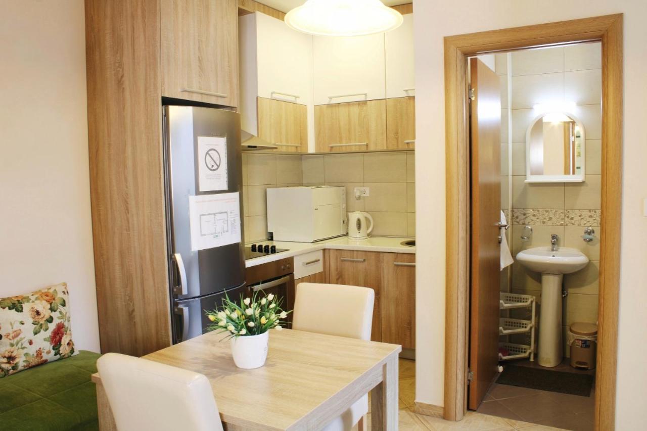 Apartments Paradisos Kragujevac Exterior foto